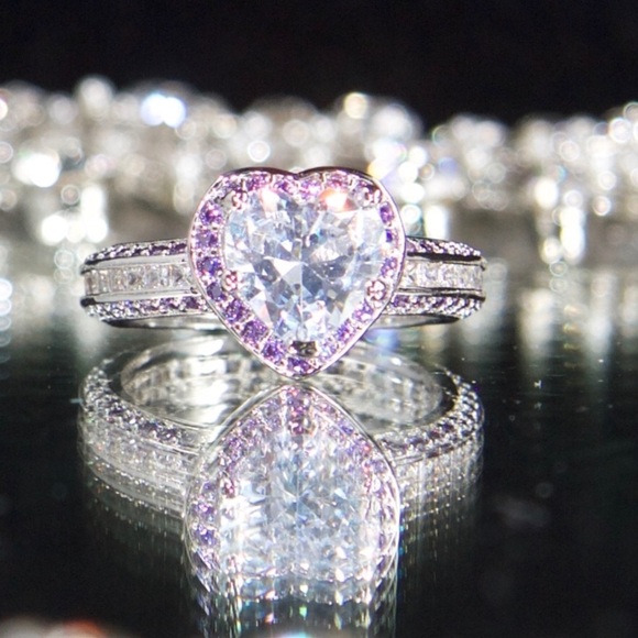 925 Princess Cut 3.8 CT Purple CZ Heart Ring - Picture 3 of 9